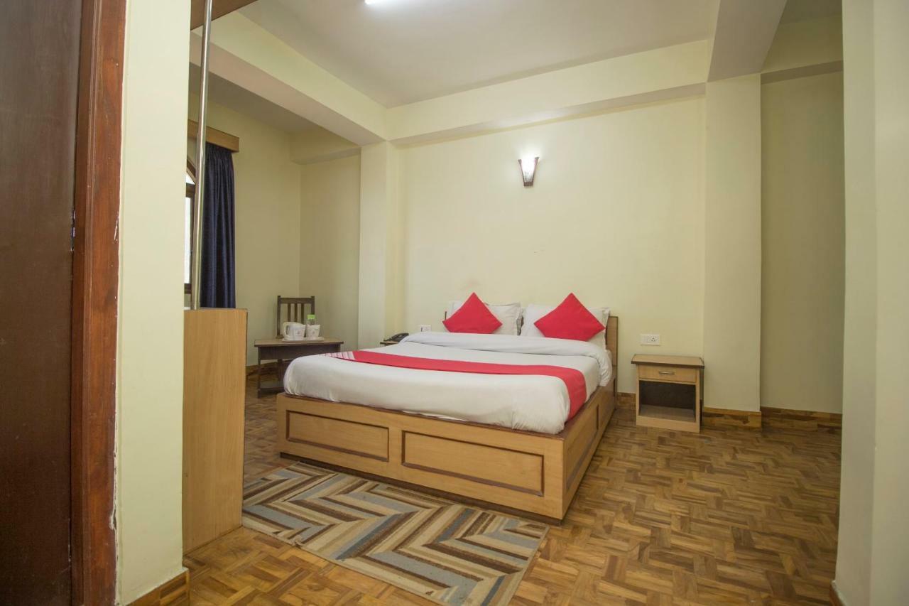 Hotel Oyo 28754 The Sunrise Residency Gangtok Exterior foto